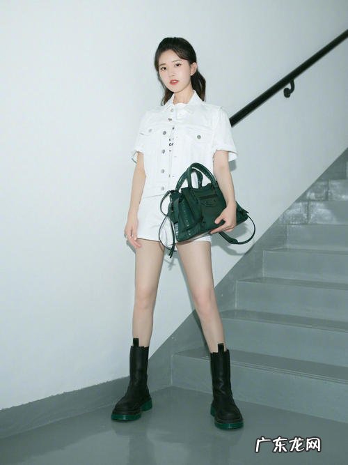 赵露思真实身高