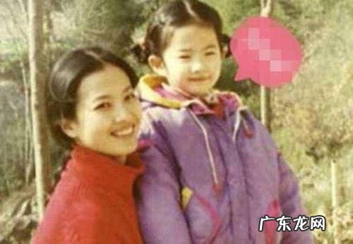 赵丽颖晒童年照