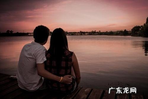 一句简单晒幸福的句子