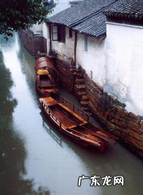 向江南折过花对春风与红蜡