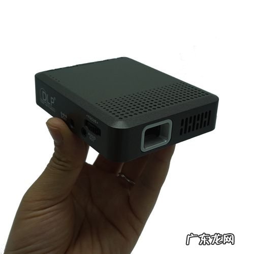 投影仪不伤眼是假的