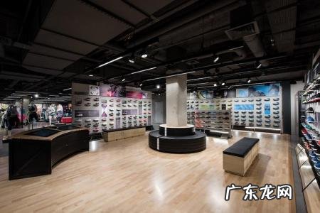 三叶草专卖店