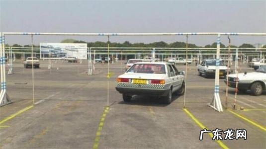 上海考驾校多少钱