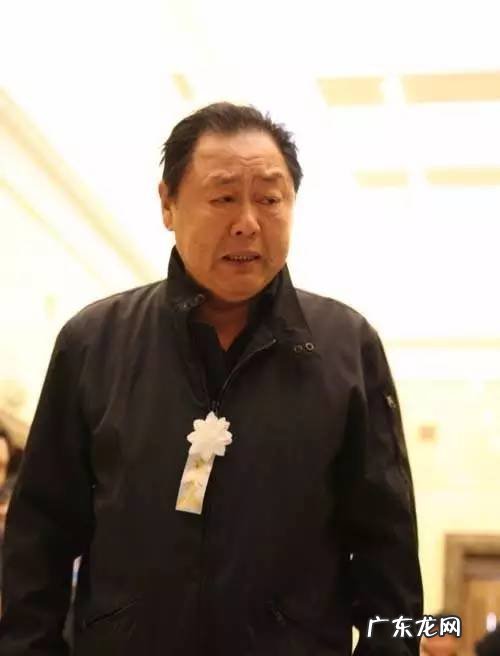 六小龄童死了吗