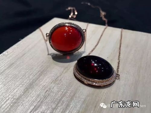 女人戴血珀的禁忌