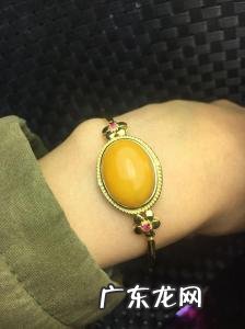 女人戴蜜蜡的好处