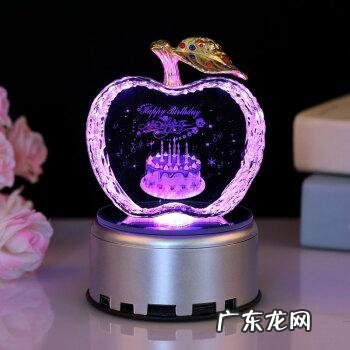 女生过生日送什么礼物好