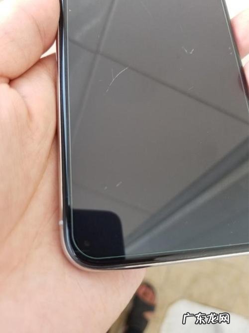 手机屏幕不亮但是可以响应