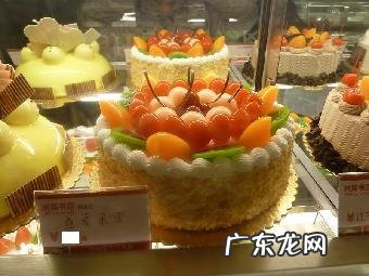 蛋糕店的利润与风险